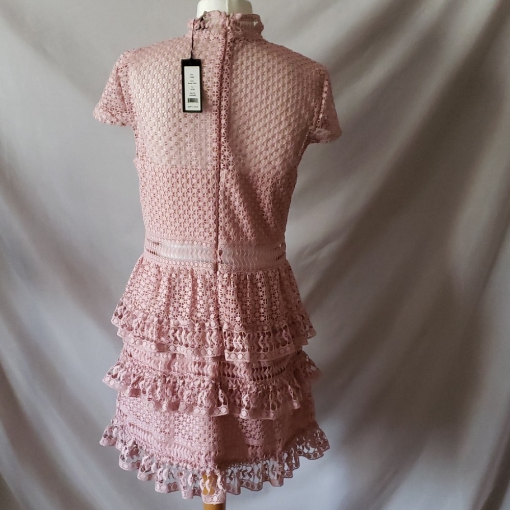 New Romeo and Juliet Lace dress - Picture 2 of 6
